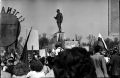 Ecco una foto più nitida della grande manifestazione di masse operaie e lavoratrici svoltassi a Budapest, il 4 Marzo 1955, contro il 1°governo filo-borghese di Nagy.